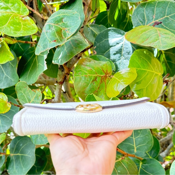 Michael Kors Jet Set Fulton Large Flap Continental Wallet Optic White - Picture 3 of 8